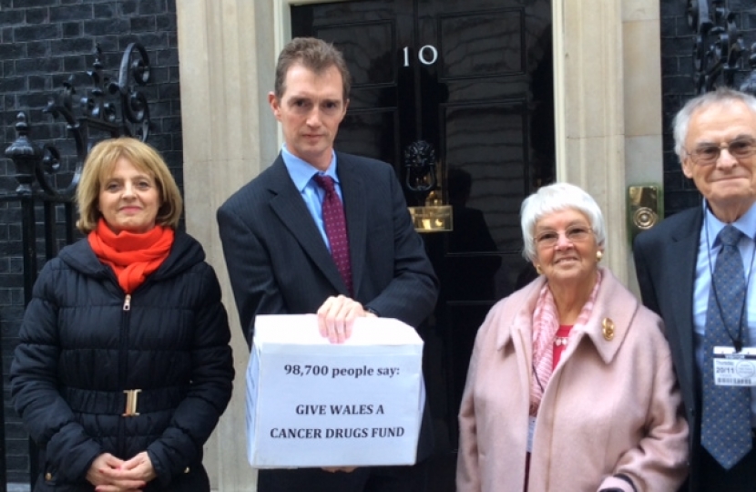 Julie McGowan, David, Ann and Allan Wilkinson deliver the petition to No 10
